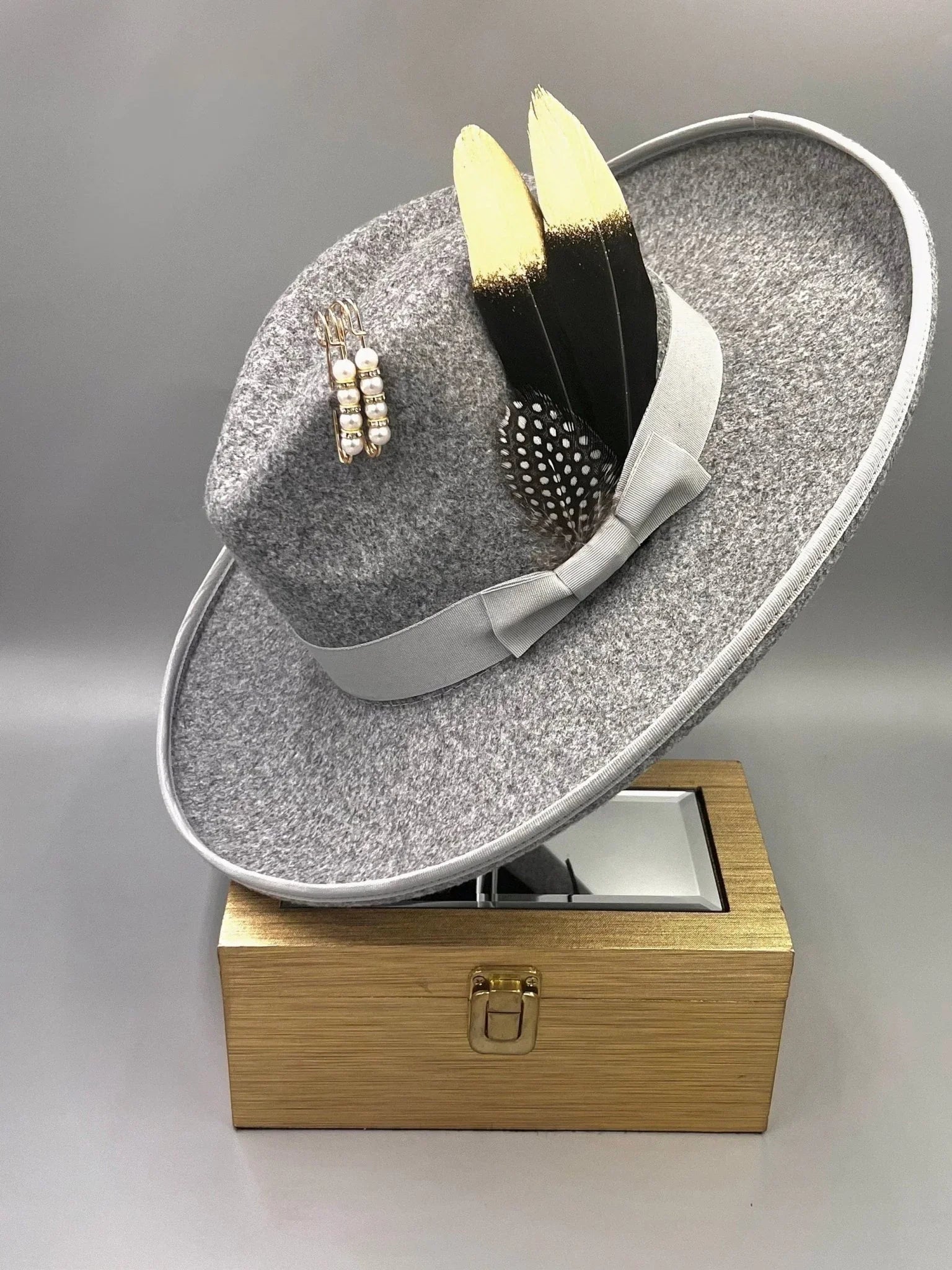 Bow Tie Fedora Hat  -Pencil brim GrayGold-1